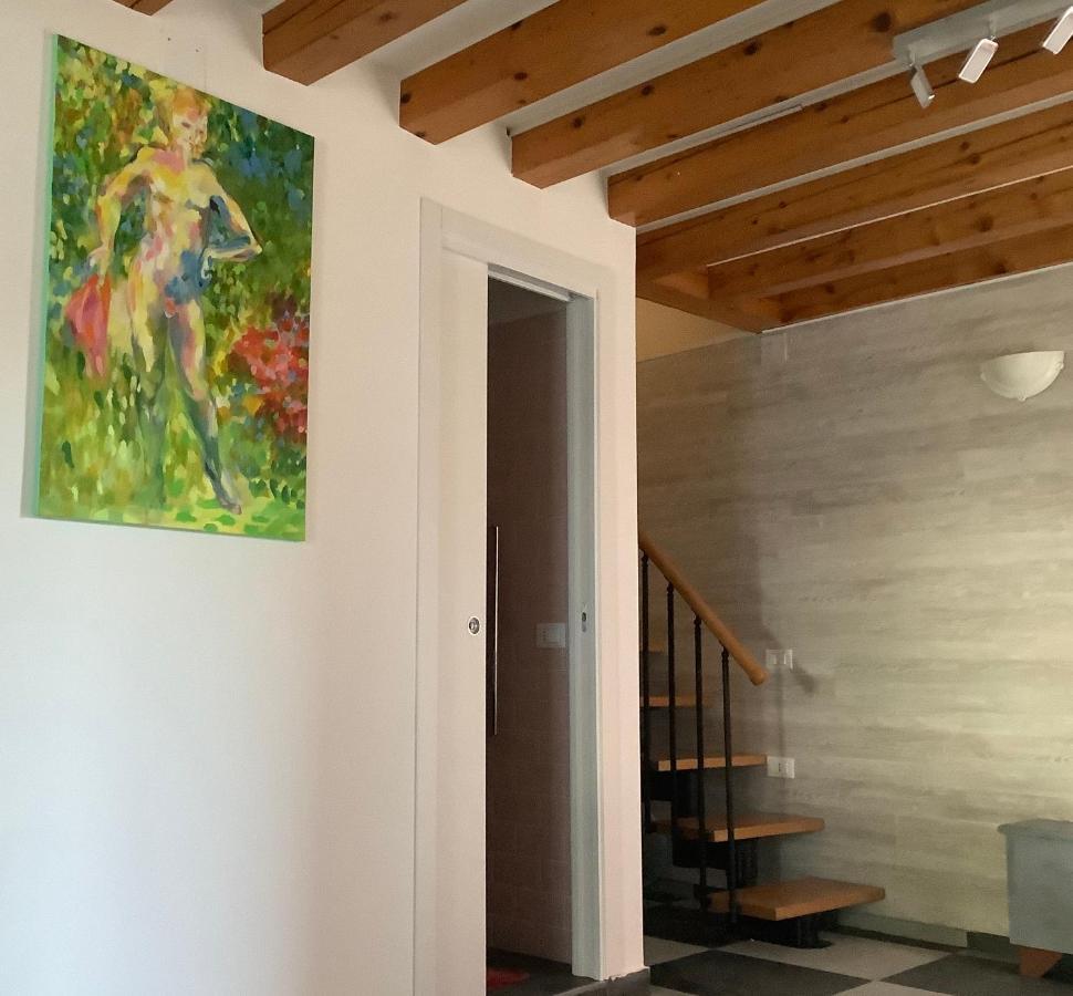 Night Galleria Holiday Home - Bed & Art In Burano - The Pink House المظهر الخارجي الصورة