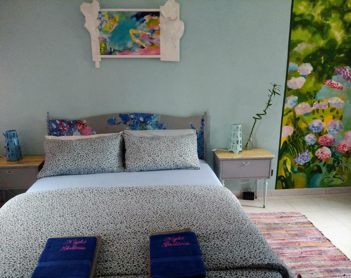 Night Galleria Holiday Home - Bed & Art In Burano - The Pink House المظهر الخارجي الصورة